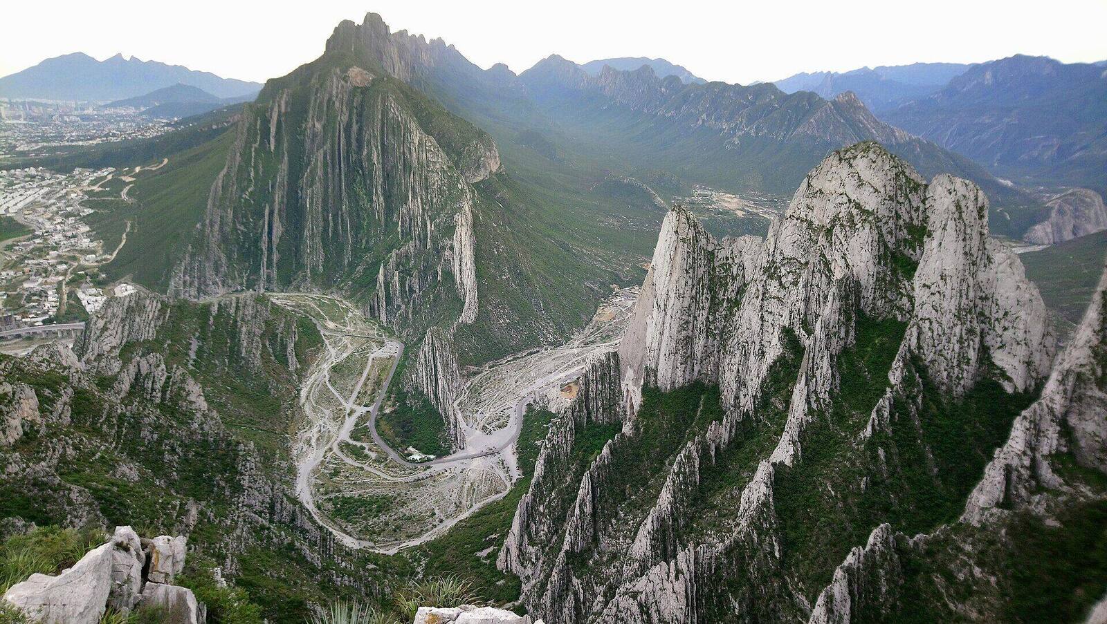 La Huasteca, Santa Catarina
